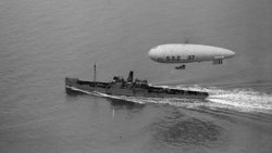 SSZ airship on patrol duty