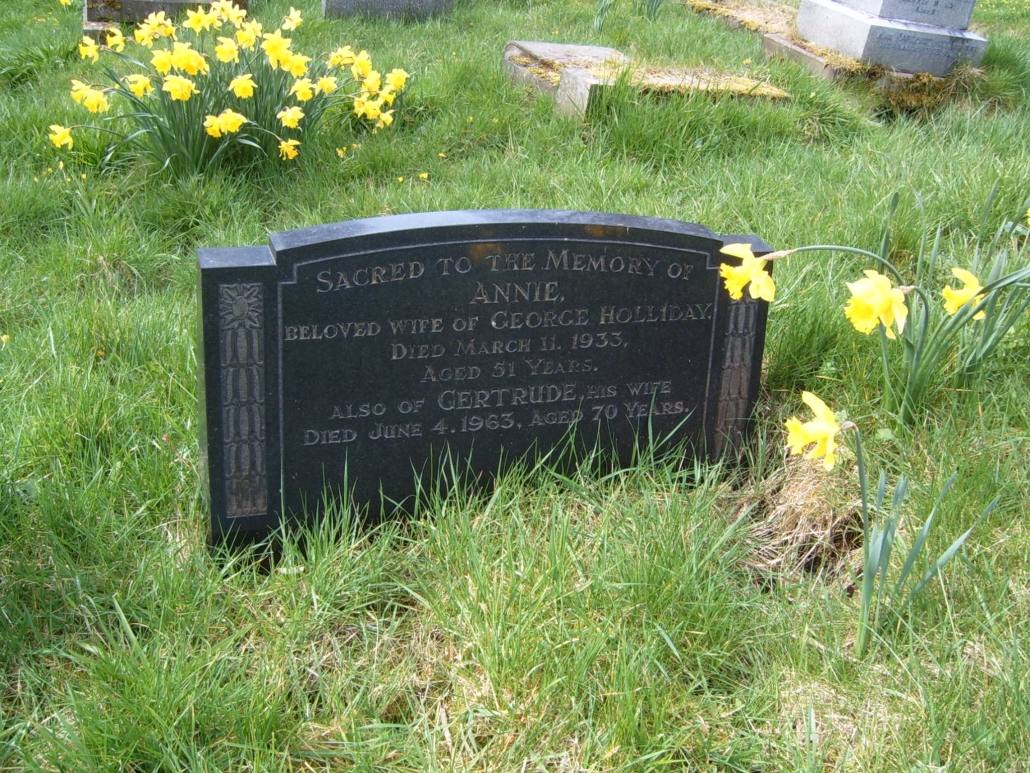 Annie & Gertrude Holliday (both wives of George) - Kildwick extension graveyard