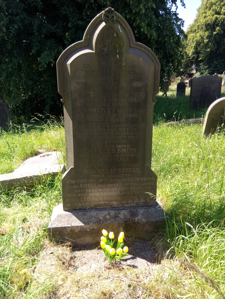 Leo Spencer, his wife Annie, and her family - Kildwick old graveyard